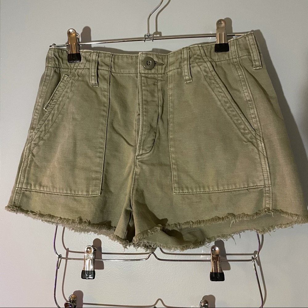 American eagle army green shorts